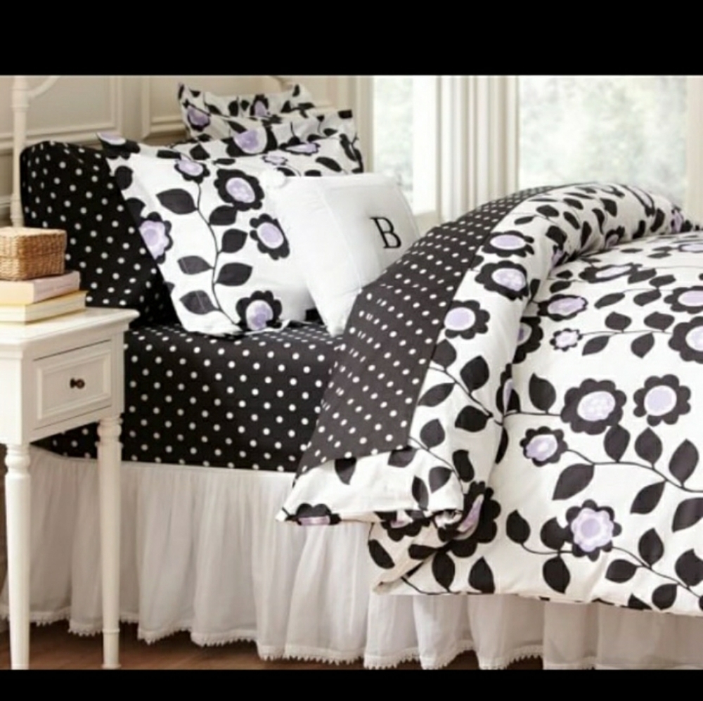 Pottery Barn Teen Duvet with shams